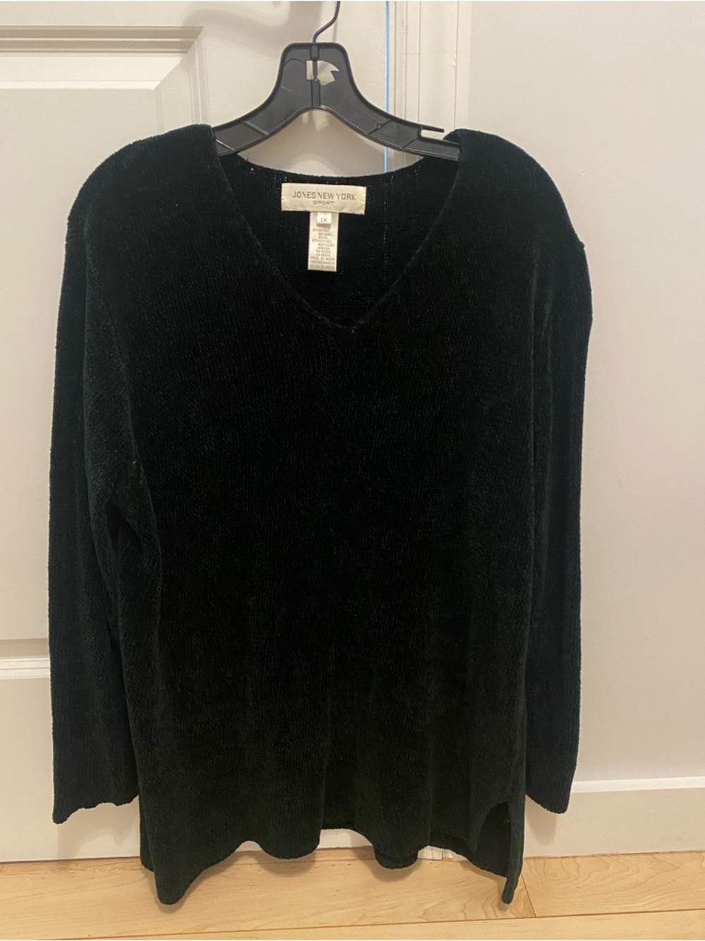 Jones New York Black V-Neck Chenille Pullover Size 1X